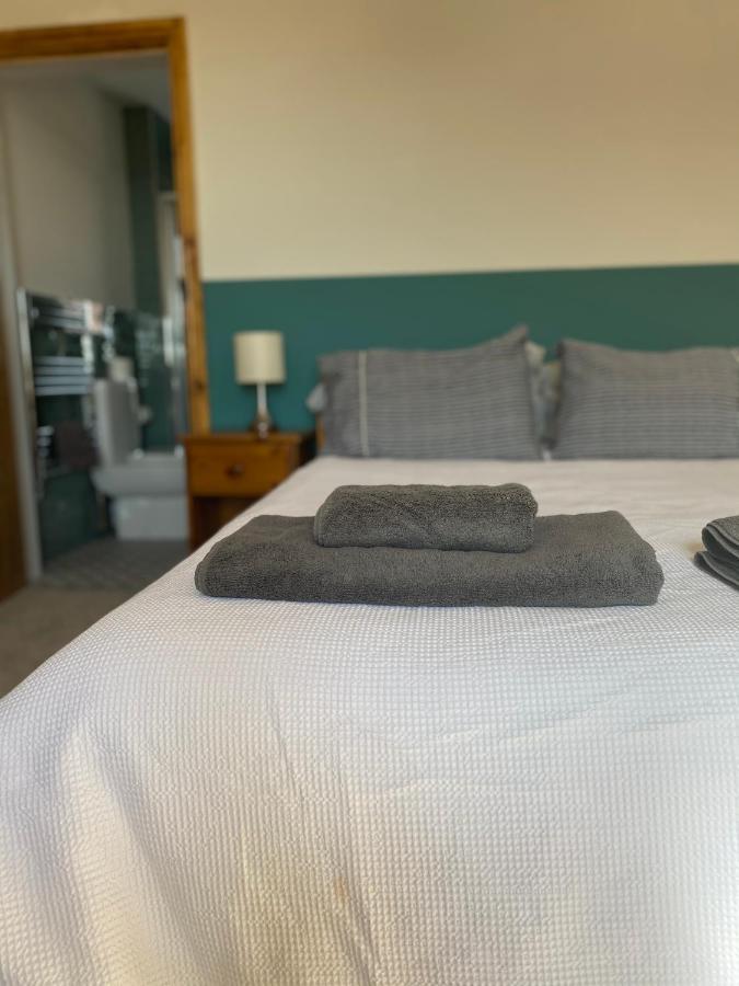 Little Hilton Farm Bed & Breakfast Хавърфордуест Екстериор снимка
